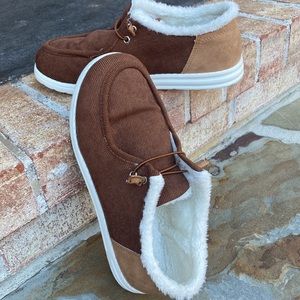 Faux Fur Lined Corduroy Shoes